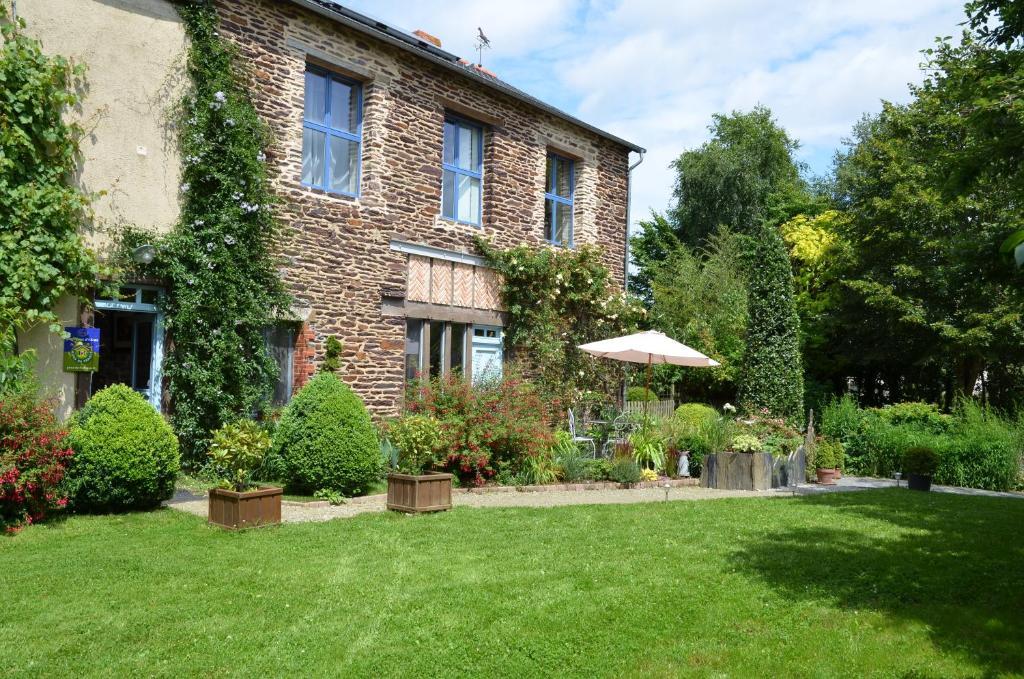 La Gentilhommiere Bed and Breakfast Chantepie Exteriör bild