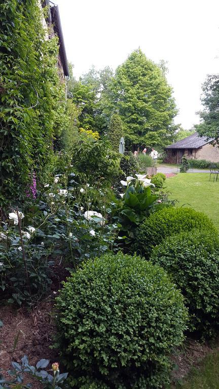 La Gentilhommiere Bed and Breakfast Chantepie Exteriör bild